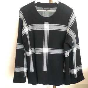 Pattern sweater